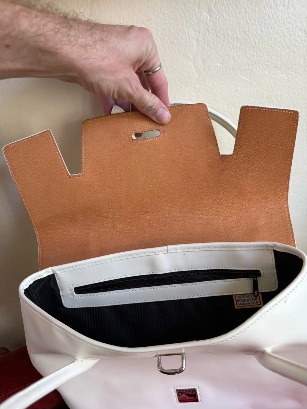 Dooney & Bourke Parasole 90s white leather handbag